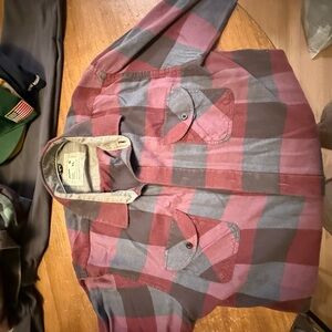 Jetty 5 shirt flannel bundle (warm + RVCA) one shirt has a bleach spot (see pic)